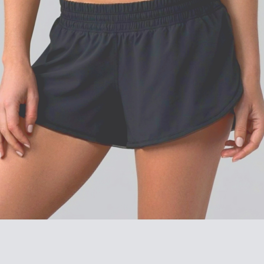 Lululemon Women's Seek The Heat Shorts 2.5"